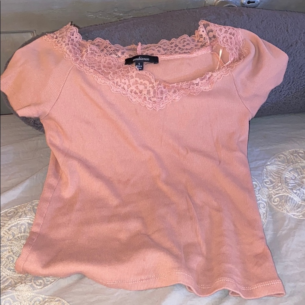 Ambiance size snail pink tee